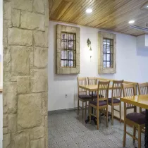 Taş Görünümlü Restoran Duvar Kaplamaları